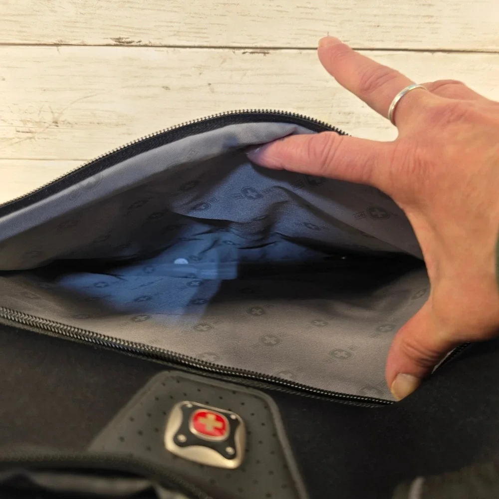 SwissGear Laptop Messenger Bag Black Blue Padded Briefcase Shoulder Travel Bag